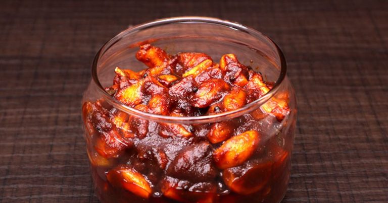 Veluthulli Achar