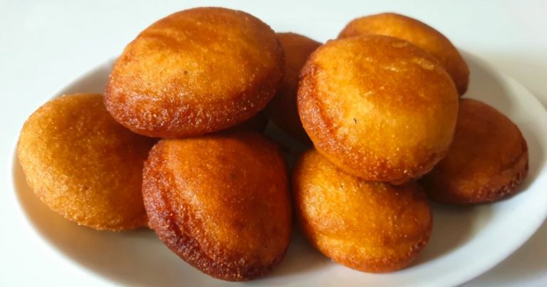 Egg Rava snacks Recipe